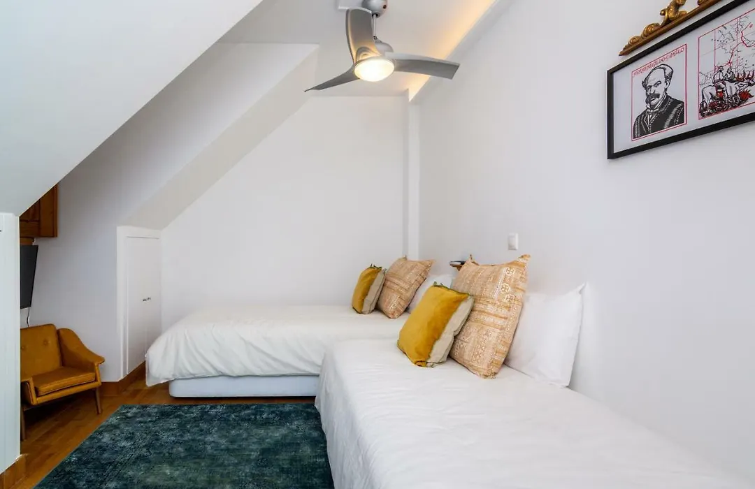 The Explorers Home - Sunny Stylish Family-Friendly Apartment-1
